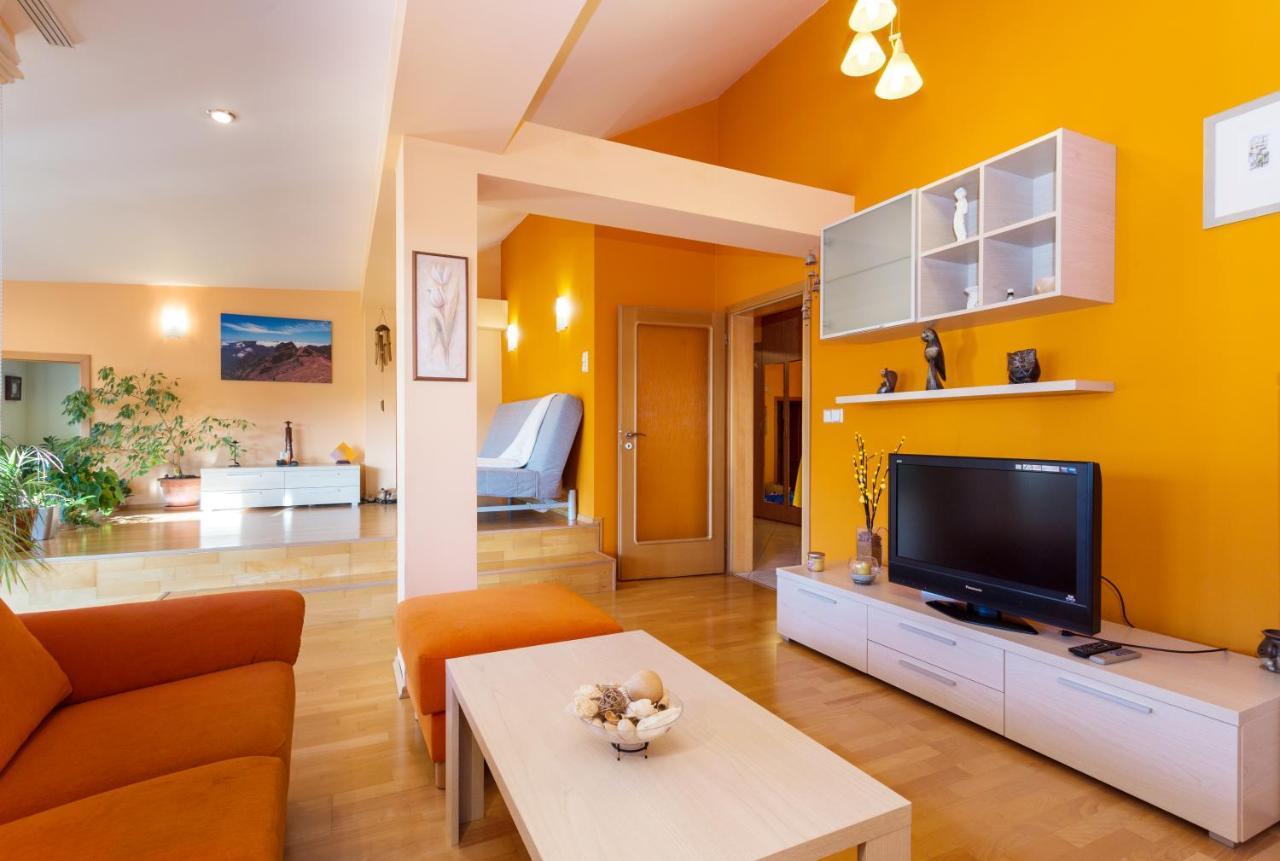 Perunova Apartments Prag Exterior foto